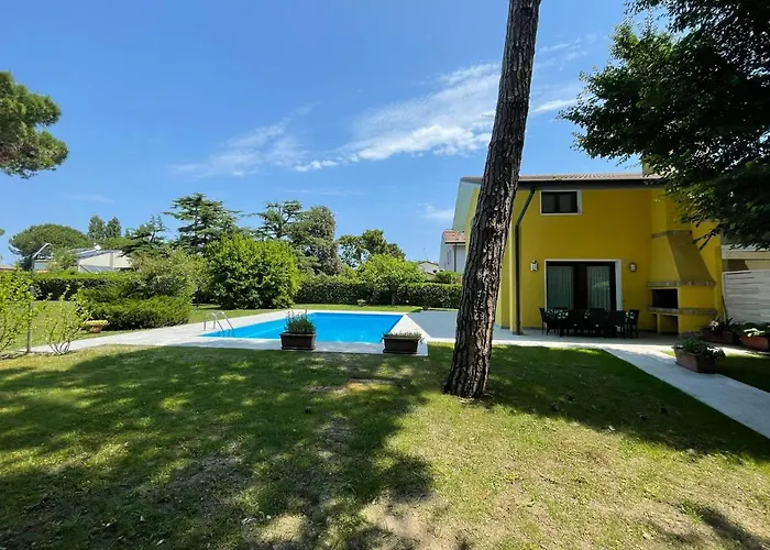 Fantastic With Private Pool-beahost Villa