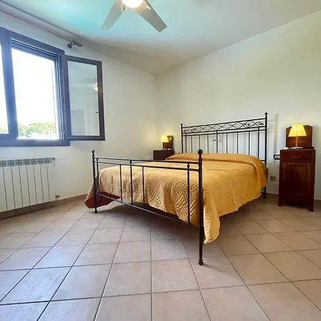 Fantastic With Pool For 7 Guests On Albarella Villa